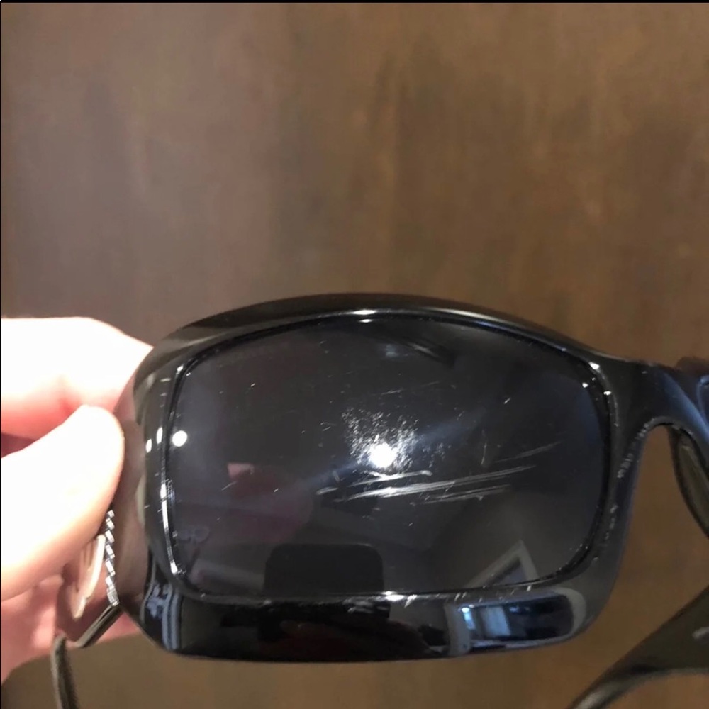 Chanel mother of pearl black sunglasses - Picture 7 of 9